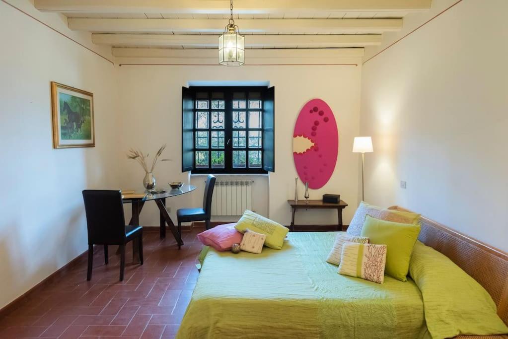 Apartment In Luxuryproperty Privatepool Garden Bbq Airc X8 Castelnuovo Di Porto Exterior foto