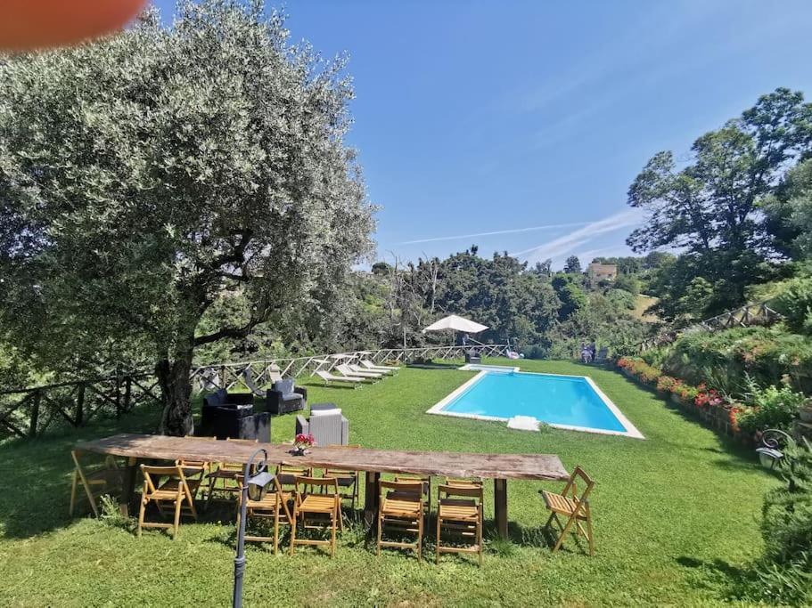 Apartment In Luxuryproperty Privatepool Garden Bbq Airc X8 Castelnuovo Di Porto Exterior foto