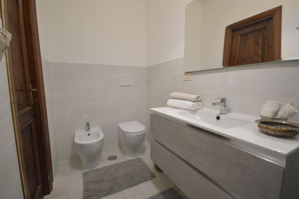 Apartment In Luxuryproperty Privatepool Garden Bbq Airc X8 Castelnuovo Di Porto Exterior foto