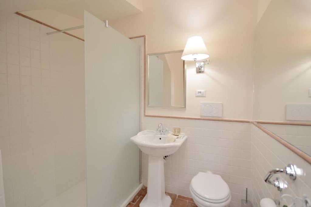 Apartment In Luxuryproperty Privatepool Garden Bbq Airc X8 Castelnuovo Di Porto Exterior foto